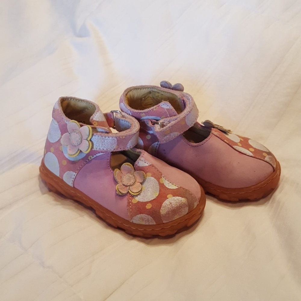 Aster shoes euro sz 20/5 us